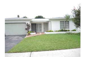 11800 NW 29th Mnr, Sunrise, FL 33323 Sold 09/28/23