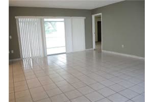 11800 NW 29th Mnr, Sunrise, FL 33323 Sold 09/28/23