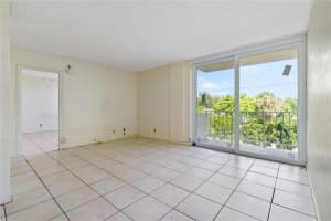 1050 SE 15th St   303, Fort Lauderdale, FL 33316 Sold 11/17/23