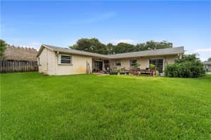 10160 SW 50th Ct, Cooper City, FL 33328 Sold 07/31/23