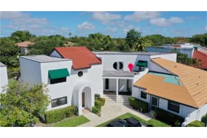 327 NW 36th Ave   327, Deerfield Beach, FL 33442 Sold 09/15/23