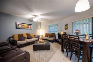 327 NW 36th Ave   327, Deerfield Beach, FL 33442 Sold 09/15/23
