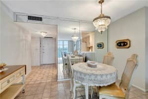 1228  West Ave   302, Miami Beach, FL 33139 Sold 08/31/23