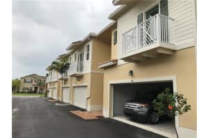 82  Palm Ln, Royal Palm Beach, FL 33411 Sold 07/14/23