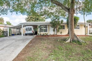 938  Sarazen Dr, West Palm Beach, FL 33413 Sold 07/31/23