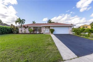 6697 NW 89th Ave, Tamarac, FL 33321 Sold 08/15/23