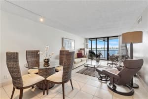 106  Lake Emerald Dr   208, Oakland Park, FL 33309 Sold 11/17/23