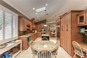 1452 E Lacosta Dr E, Pembroke Pines, FL 33027 Sold 10/16/23