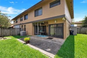 6620 SW 128th Ct, Miami, FL 33183 Sold 08/07/23