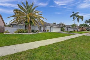 5611 SW 88th Ter, Cooper City, FL 33328 Sold 08/25/23