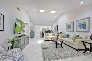 10053  Laurelwood Pl, Boynton Beach, FL 33437 Sold 09/26/23