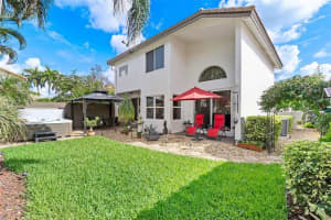 6976  Montara Dr, Margate, FL 33063 Sold 08/09/23