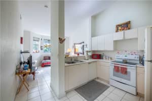 2731 SE 17th Ave 210, Homestead, FL 33035 Sold 10/13/23