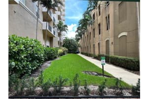 616  Clearwater Park Road   310, West Palm Beach, FL 33401 Sold 09/10/23