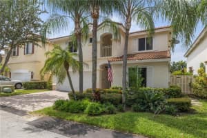 1080  Pin Oak St, Hollywood, FL 33019 Sold 09/05/24