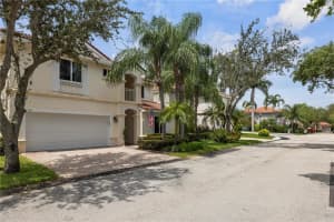 1080  Pin Oak St, Hollywood, FL 33019 Sold 09/05/24