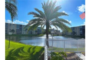 431 SE 3rd St   107, Dania Beach, FL 33004 Sold 10/20/23