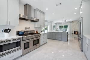 360 Poinciana Dr, Fort Lauderdale, FL 33301, Sold 07/05/23