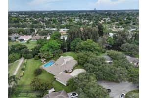 5090 SW 89th Ter, Cooper City, FL 33328 Sold 10/10/23