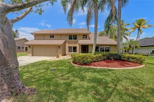 166 NW 104th Ter, Coral Springs, FL 33071 Sold 07/19/23
