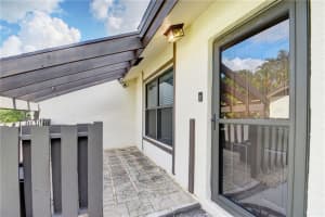 44  Via De Casas Norte, Boynton Beach, FL 33426 Sold 08/15/23