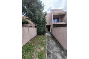 1824 NW 58th Ave   #25, Lauderhill, FL 33313 Sold 10/13/23
