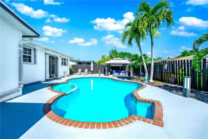 12341 NW 30th St, Sunrise, FL 33323 Sold 08/09/23