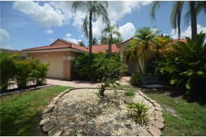 4104  Baton Rouge Way, Cooper City, FL 33026 Sold 08/15/23