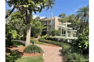 3605 S Ocean Blvd   227, Palm Beach, FL 33480 Sold 10/30/23