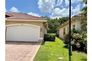 5201 SW 173rd Ave, Miramar, FL 33029 Sold 04/24/24