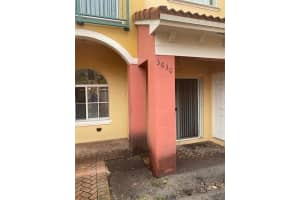 3630 NW 29th Pl, Lauderdale Lakes, FL 33311 Sold 11/22/23