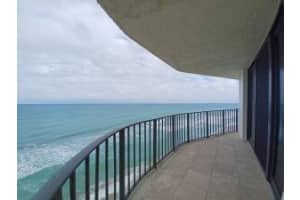 5420 N Ocean Dr   501, Singer Island, FL 33404 Sold 09/19/23
