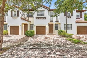 1070 NE 30th Ave   1070, Homestead, FL 33033 Sold 10/02/23