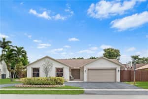 9590 NW 17th St, Plantation, FL 33322 Sold 09/22/23