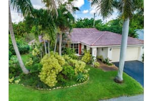 4605  Norfolk Island Pine Dr, Tamarac, FL 33319 Sold 09/15/23