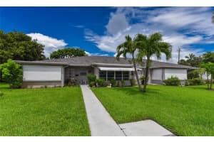 1382  High Point Way   B, Delray Beach, FL 33445 Sold 10/27/23
