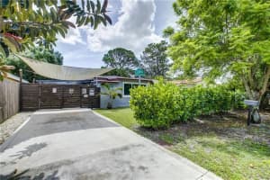 1106 NW 7th Terrace, Fort Lauderdale, FL 33311 Sold 12/05/23