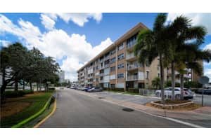 4117  Bougainvilla Dr   208, Lauderdale By The Sea, FL 33308 Sold 08/14/23
