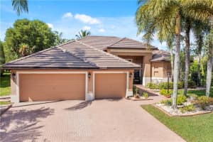 11032 NW 70th Ct, Parkland, FL 33076 Sold 09/28/23