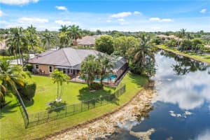 11032 NW 70th Ct, Parkland, FL 33076 Sold 09/28/23