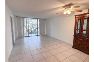 119  Royal Park Dr   3G, Oakland Park, FL 33309 Sold 10/24/23