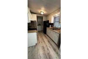 21750 NW 3rd St, Pembroke Pines, FL 33029 Sold 10/03/23