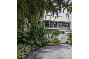 4855 SW 71st Pl, Miami, FL 33155 Sold 10/06/23