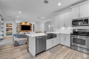 6725  Osage Cir, West Palm Beach, FL 33413 Sold 08/31/23
