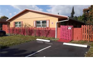 5211 NW 16th St B, Lauderhill, FL 33313 - MLS#F10389637