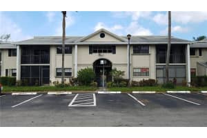 927 NE 199th St   102, Miami, FL 33179 Sold 12/08/23