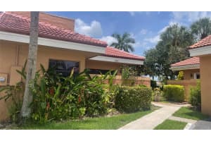1690 SW 120th Ave   1, Pembroke Pines, FL 33025 Sold 12/27/23