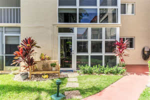 750 SE SE 6th Avenue   124, Deerfield Beach, FL 33441 Sold 08/14/23