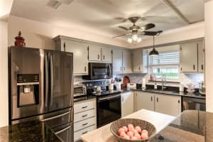 750 SE SE 6th Avenue   124, Deerfield Beach, FL 33441 Sold 08/14/23
