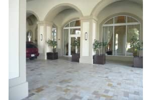550  Okeechobee Blvd   UPH 12, West Palm Beach, FL 33401 Sold 10/10/23